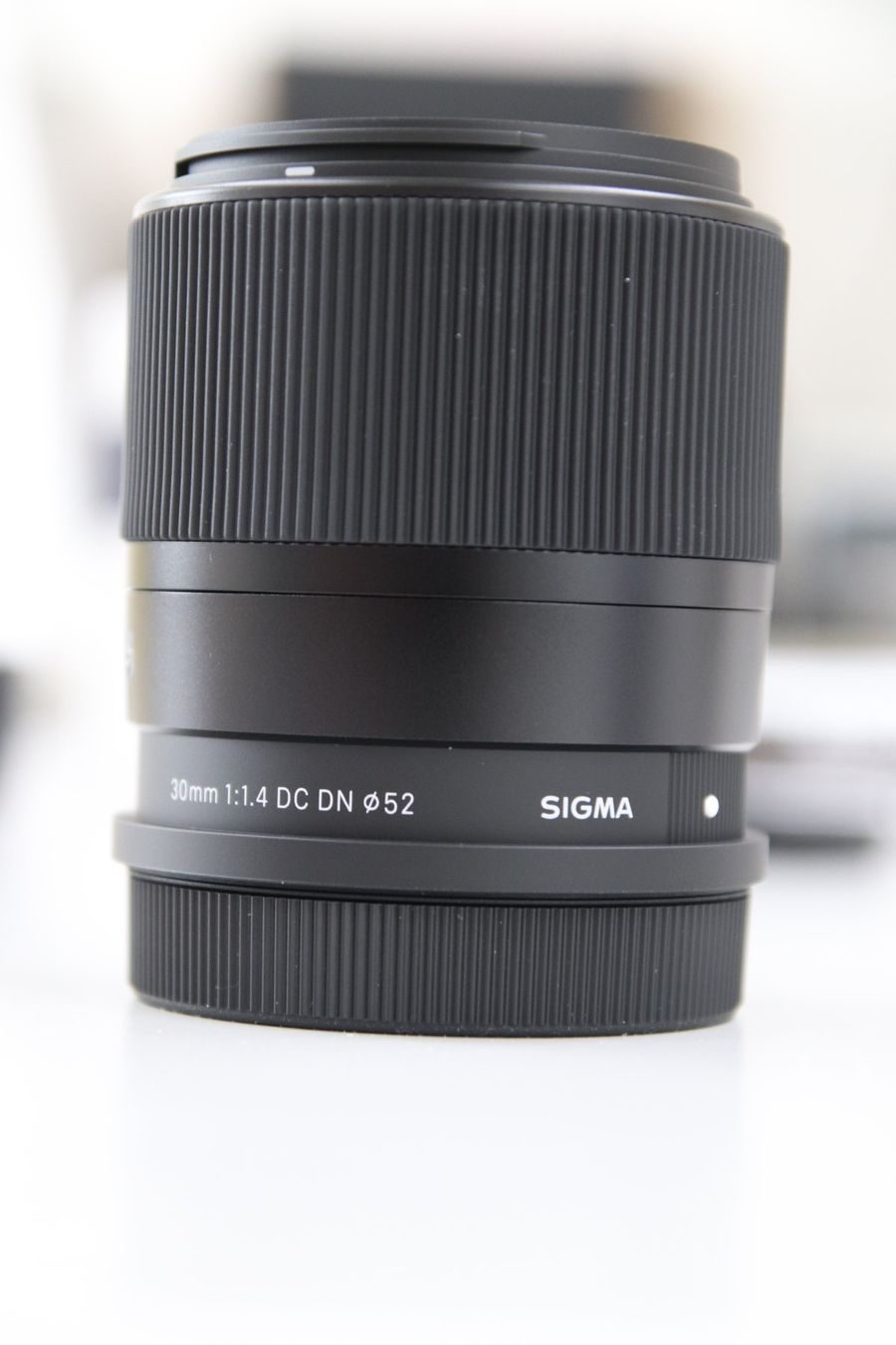 Sigma Obiettivi: Sigma 30mm 1.4 DC DN L-Mount / NEU – Nuovo e nell'imballaggio originale da Zofingen venduto da OWYSSAG 1