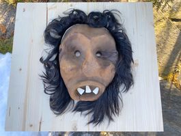 sehr schöne alte Walliser Holzmaske