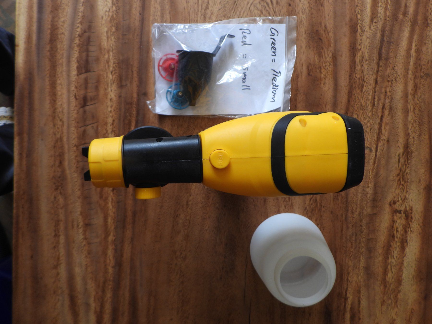 Tutti gli attrezzi: Spray Paint Gun for Dewalt 18V battery powered – Usato da Tavannes venduto da jimananas 4