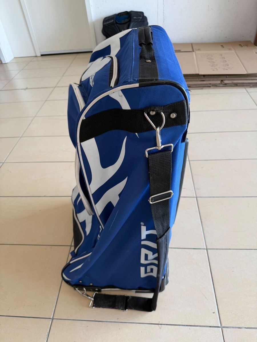 Borse: Grit Hockey Bag Blue with Wheels Used – Usato da Günsberg venduto da gar_2sn8 1