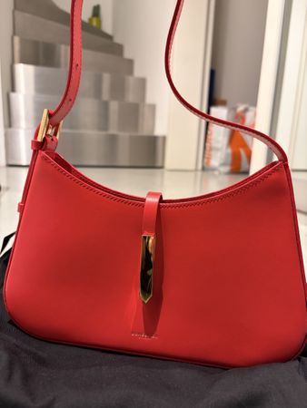 Demelier Leather Mia Tote Bag - Stylish & Sleek!