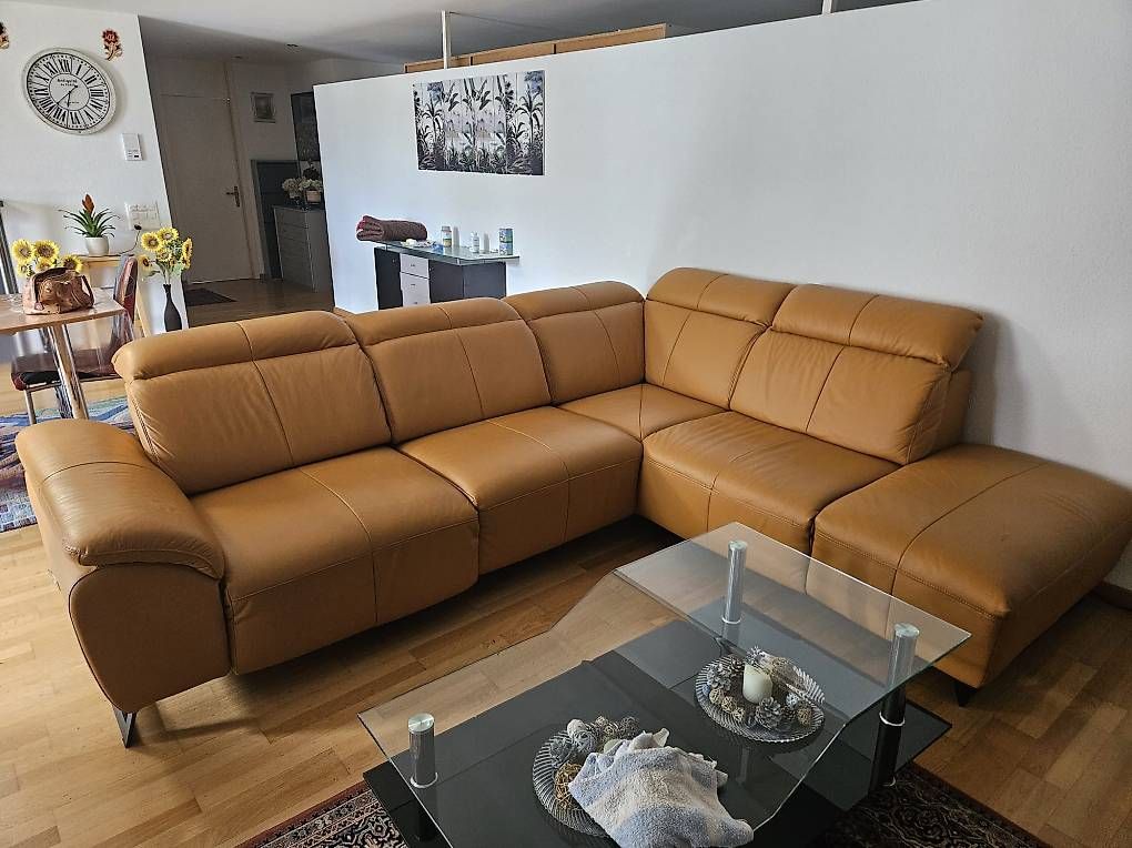 Sofas: Echtleder Ecksofa mit elektrischer Relaxfunktion – Gebraucht aus Selzach von jan_6mmw