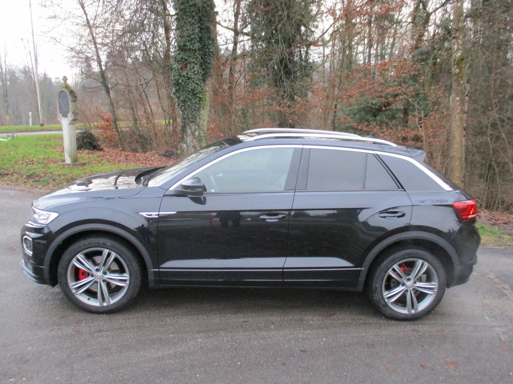 VW Autos: VW T-Roc 1.5 TSI R-Line – Gebraucht aus Riedholz von Riedholz-Garage 6