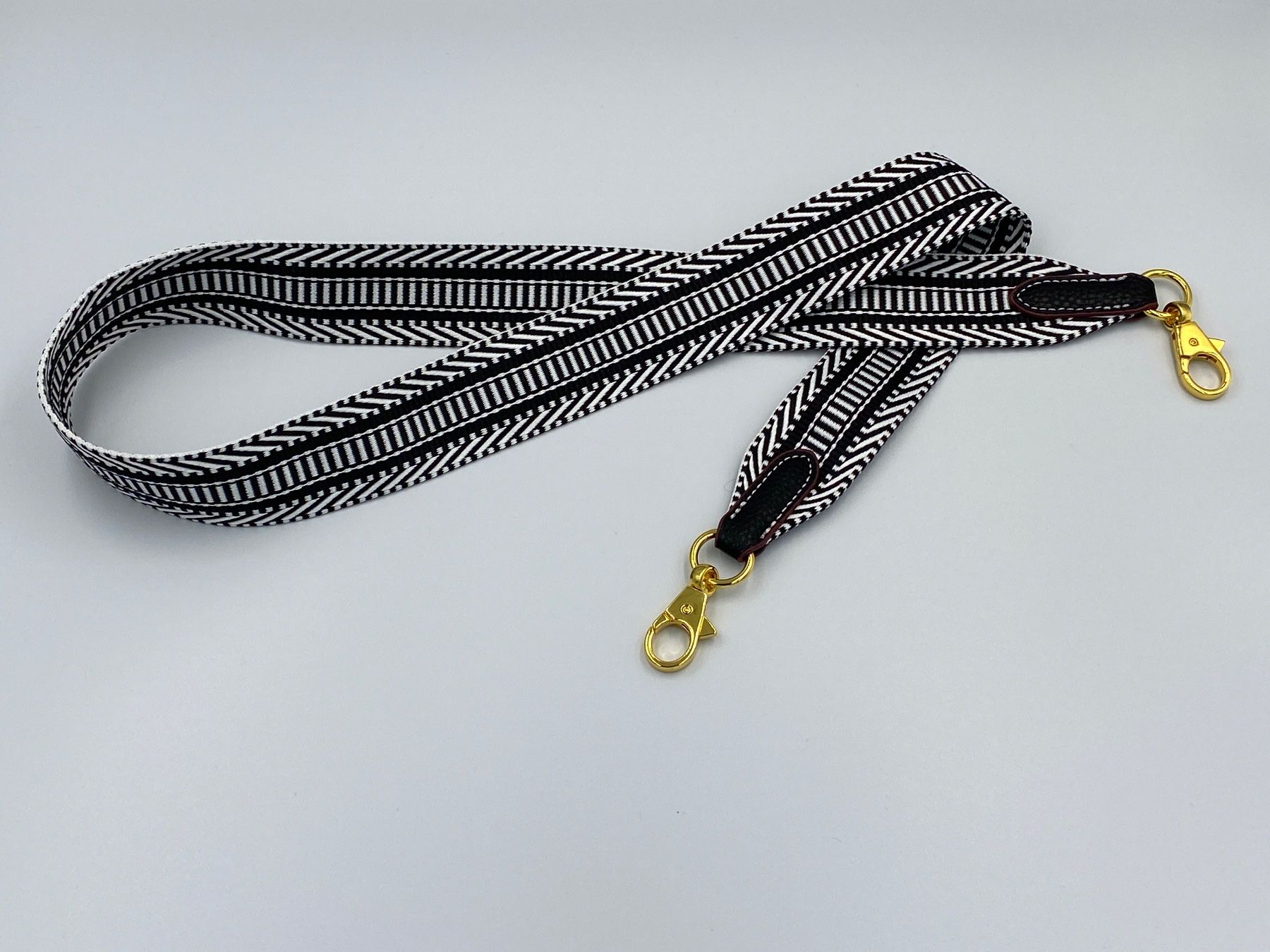 Altro in  Abbigliamento & Accessori: Taschengurt "Manta Black Gold" – Nuovo e nell'imballaggio originale da Bülach venduto da duffy_fashion_avenue