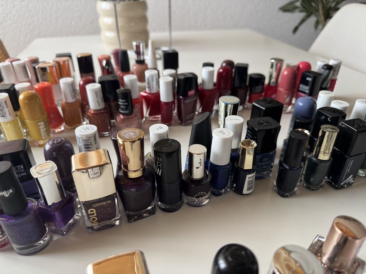 Vernis à ongles: Nagellack Sammlung  – D'occasion à Thun par eli_qm6w 2