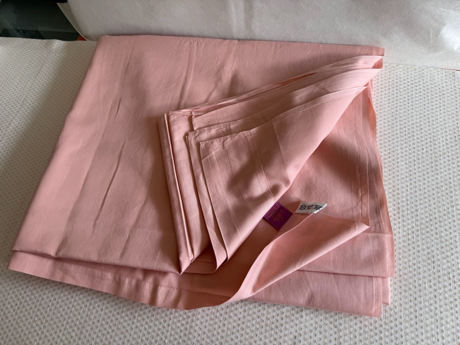 Schlossberg Biancheria da letto: Schlossberg - set en satin,   fourre, drap, 4 taies – Usato da Sion venduto da accroshoes 9