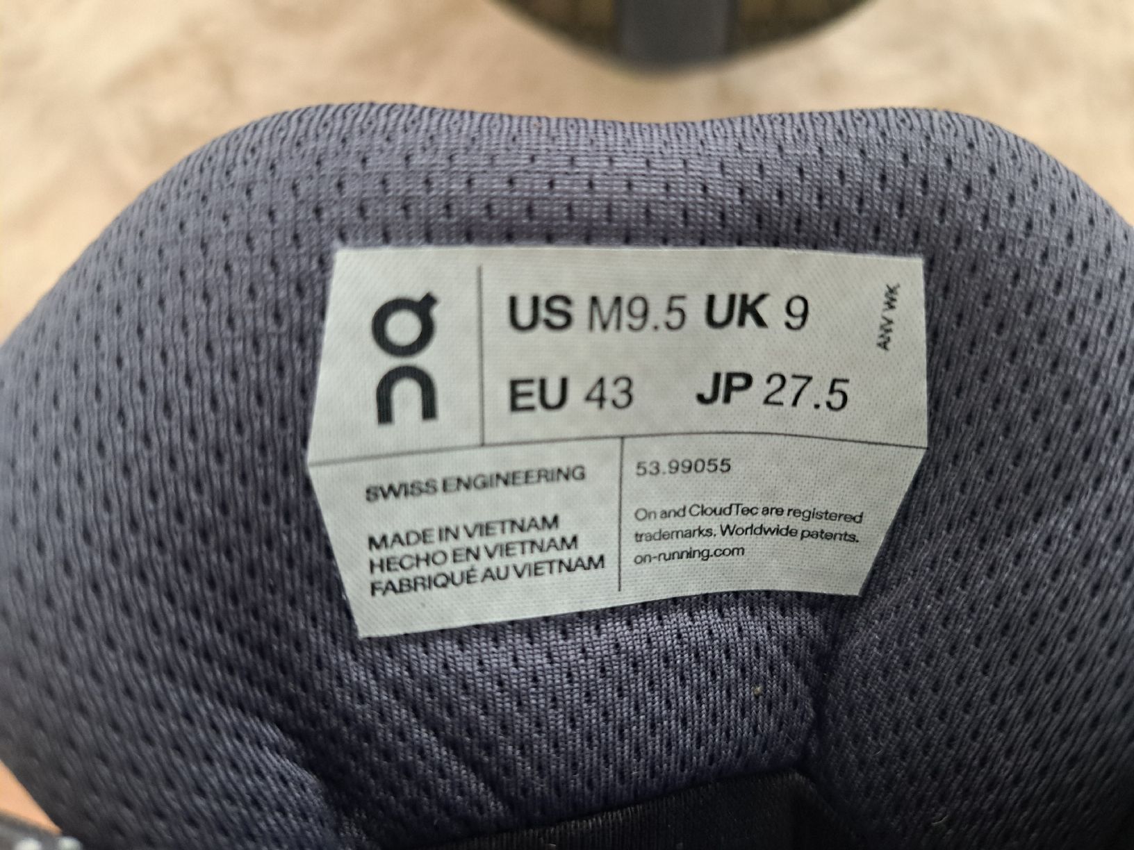 On Chaussures hommes: On Cloud Waterproof Schuhe Grösse EU 43 – D'occasion à Steffisburg par Ch_Leo2865 5