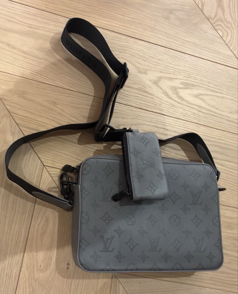 Louis Vuitton Altro in  Abbigliamento & Accessori: Louis Vuitton Messenger bag – Nuovo (secondo la descrizione) da Zürich venduto da LWCollector 1