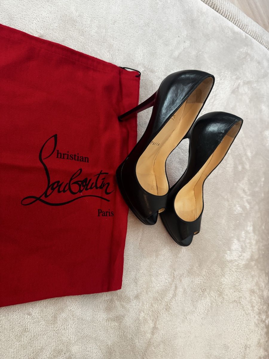 Christian Louboutin Scarpe da donna: Louboutin Escarpins Grösse 38 – Usato da Madetswil venduto da slougan88 2