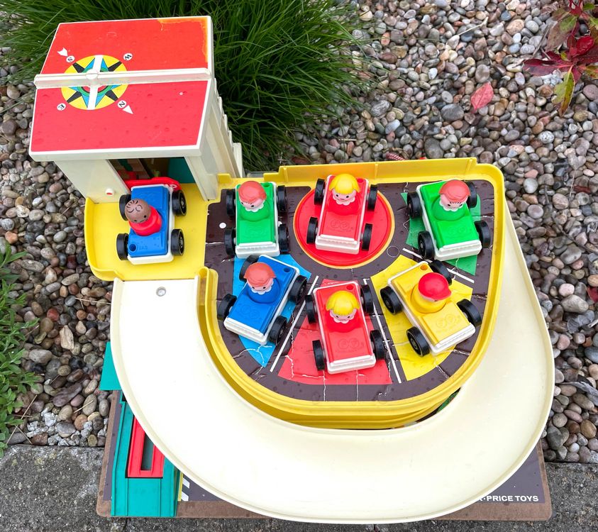 JOUET ANCIEN - FISHER PRICE - PLAY FAMILY HOUSE Vintage 70'S EUR 40,00