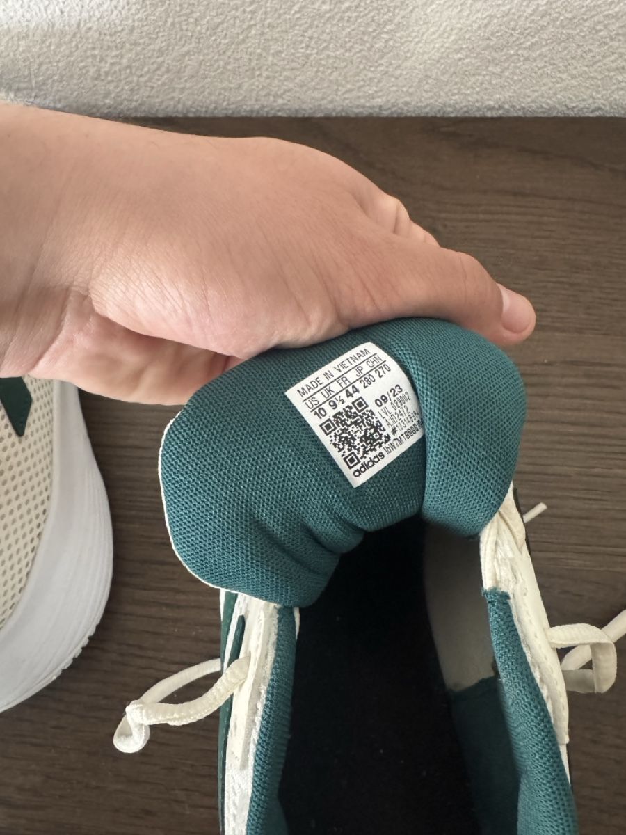 Adidas Scarpe da uomo: Adidas 44EU – Nuovo (secondo la descrizione) da Ecublens FR venduto da frd_qdb2 3