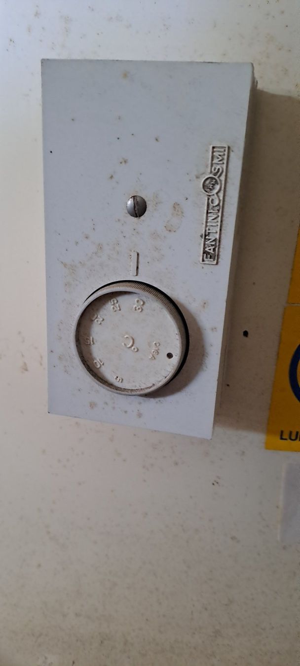 Tutte le macchine: Elutec Lufttechnische Anlage  220volt – Usato da Stetten AG venduto da 48221948 3