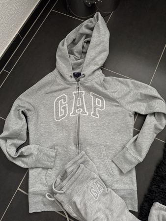 GAP Trainingsanzug Sweatjacke und Jogginghose Größe XS Grau