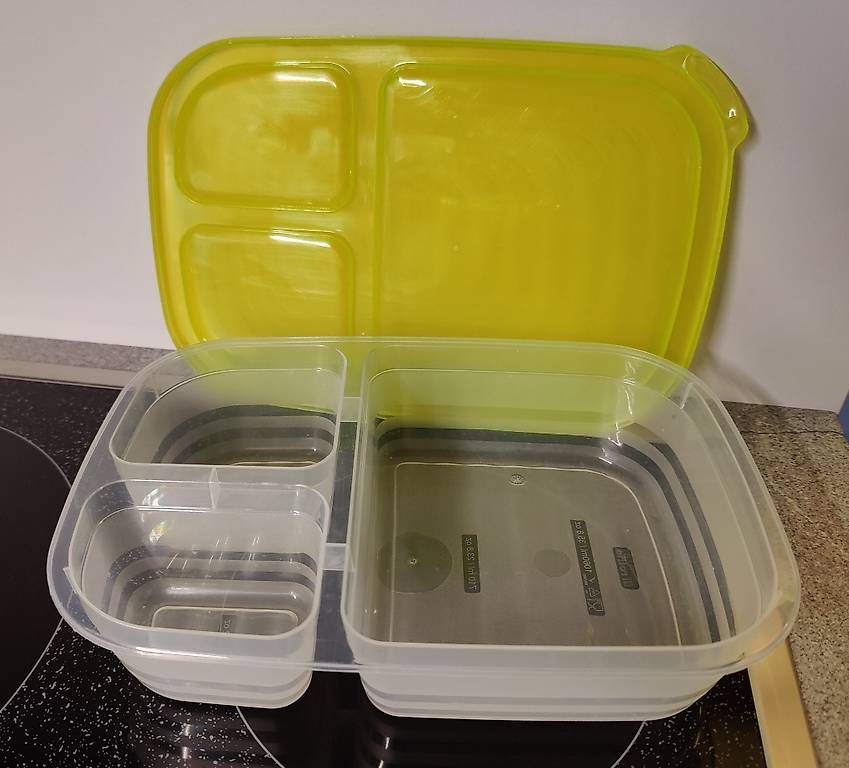 Contenitori & Simili: Mittagessenbox (Tupperware) (3 Boxen) – Usato da Schwarzenberg LU venduto da Kryssy81 1