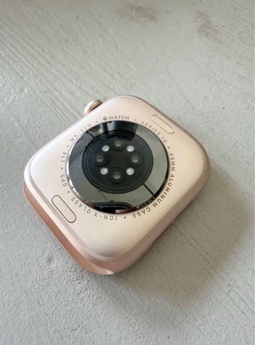 Apple Smartwatch: Apple Watch Series 10 (GPS + Cellular) – Nuovo (secondo la descrizione) da Wiesendangen venduto da mon_kb7l 2