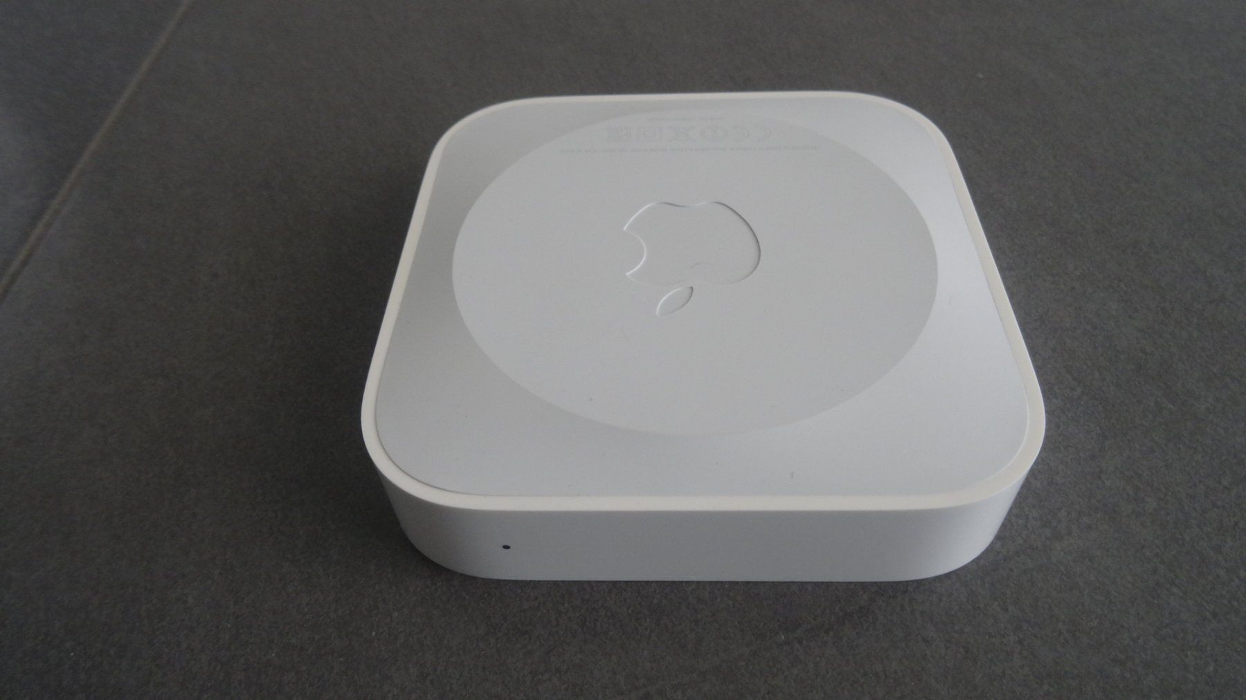 Apple Modem & Router: Apple AirPort Express, neu – Nuovo (secondo la descrizione) da Beinwil am See venduto da den_p9db 2
