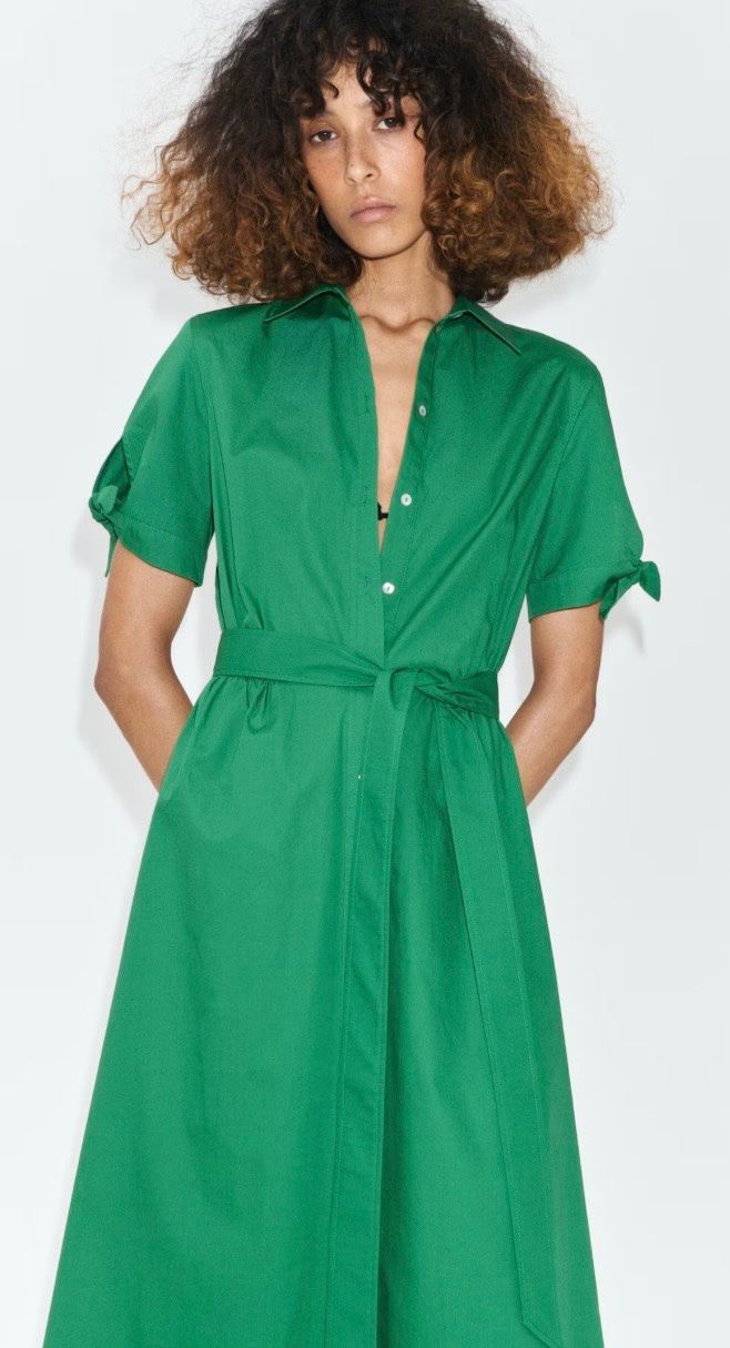 H&M Robes: BLUSENKLEID MIT KURZARM Neuwertig – Neuf (Voir description) à Luzern par Sommer_26 1