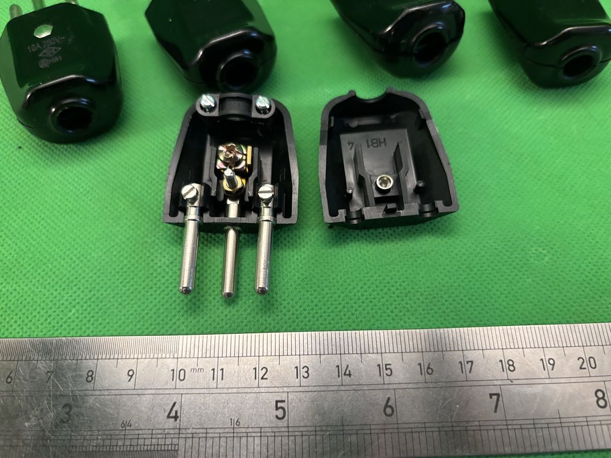 Stecker: 5x Typ 12 kabelstecker CH Max Hauri 10A/250V  – Neu (gemäss Beschreibung) aus Kilchberg ZH von bionicdog 1