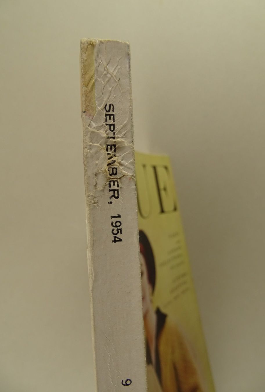 Bücher: MODE, MODEZEITSCHRIFT VOGUE SEPTEMBER 1954, ENGL. AUSGABE – Gebraucht aus Grüningen von Kartensammler 1