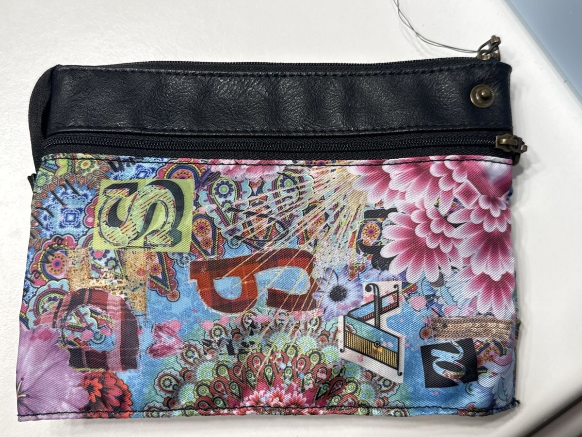 Desigual Custodie per cosmetici: Trousse DESIGUAL – Usato da Rancate venduto da Waly__ 1