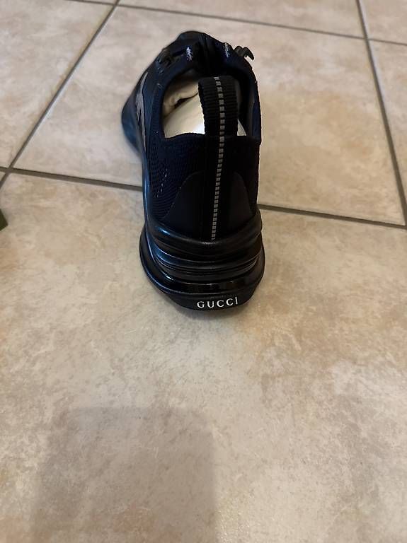 Gucci Herrenschuhe: Gucci Sneaker,  Schwarz, Grösse 41 – Neu und originalverpackt aus Klosters Dorf von chloe-9072 2