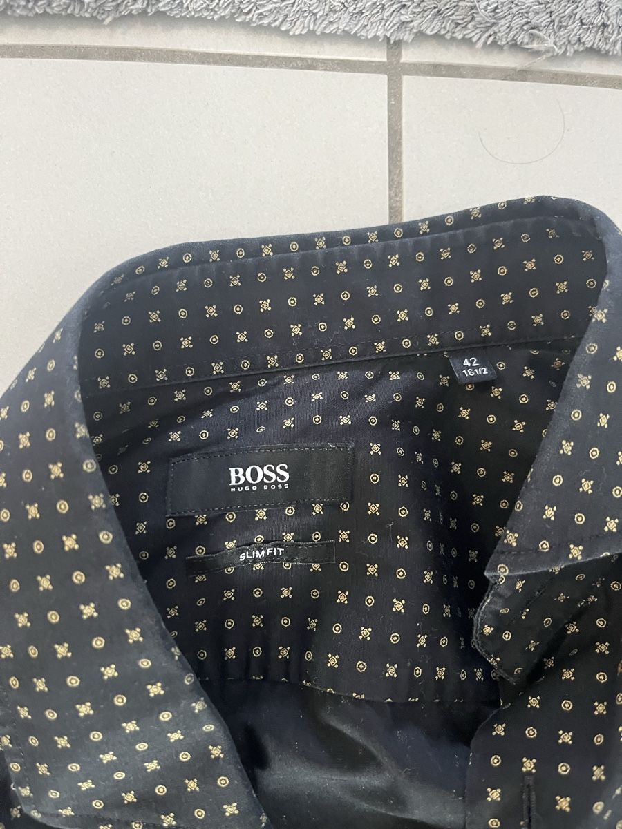 Hugo Boss Camicie: Hemd Hugo Boss – Usato da Zürich venduto da Ellatoto 3