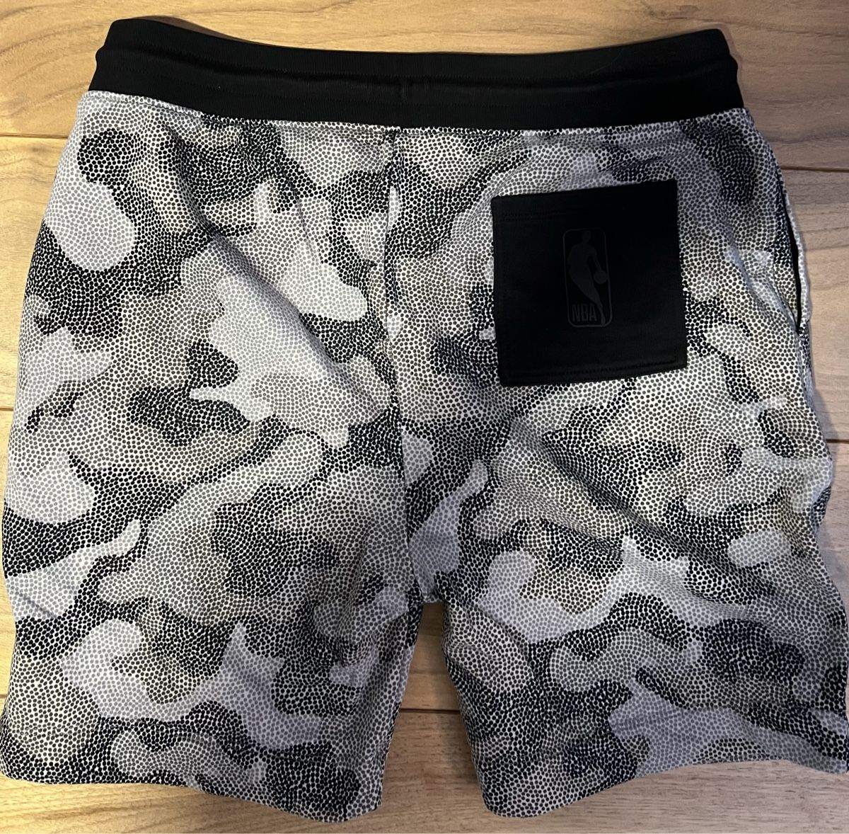Pantaloni: HUGO BOSS x NBA LIMITED EDITION COLLAB – Nuovo (secondo la descrizione) da Kilchberg ZH venduto da adycalin 2