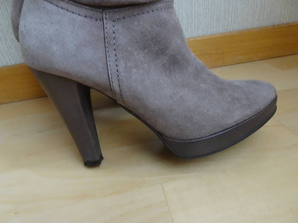 Scarpe da donna: Wildlederstiefel – Usato da Goldau venduto da Nussbi1 3