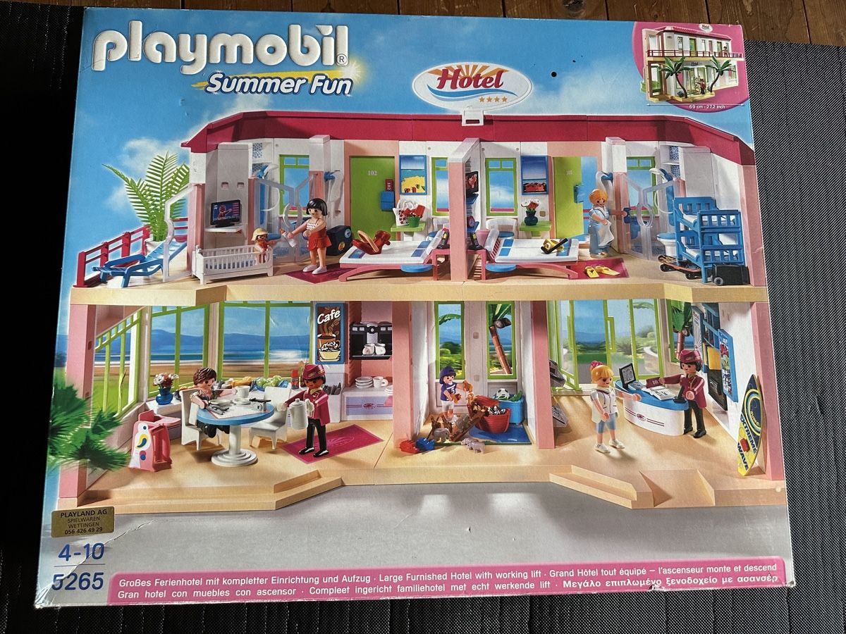 Playmobil Spielzeuge: Playmobil Hotel Summer Fun – Gebraucht aus Wettingen von Baschnagel