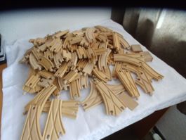 Brio Holzschienen-Set für Holzeisenbahn, sehr viele Teile