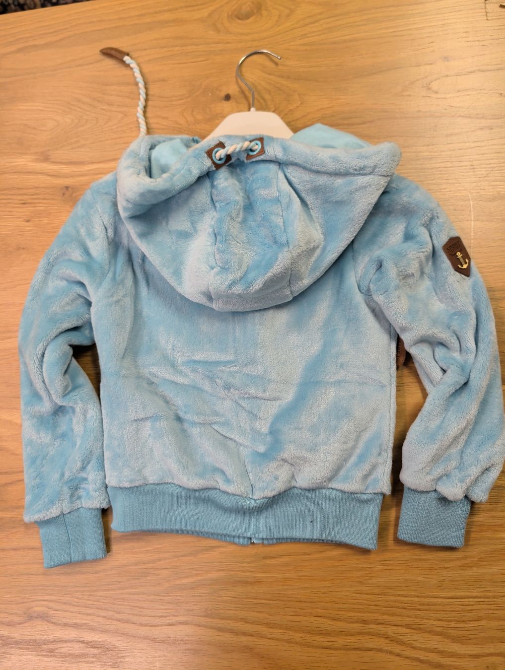 Giacche & Cappotti: Neue, flauschige Mädchen Jacke, hellblau, Grösse 104 – Nuovo e nell'imballaggio originale da Herisau venduto da CelloR 1