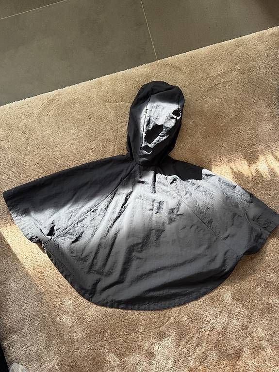Kenzo Altro in  Abbigliamento & Accessori: Kenzo Regenponcho – Usato da Zürich venduto da mic_key 3