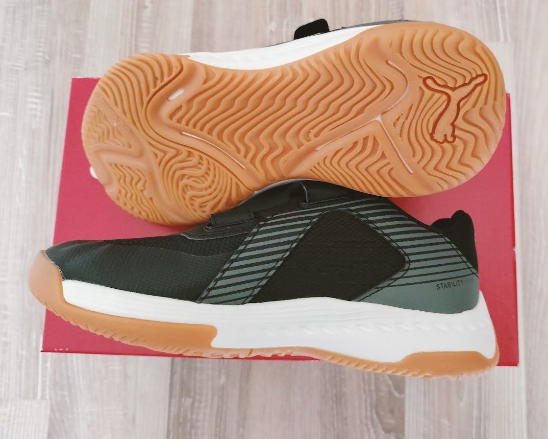 Puma Scarpe da uomo: Puma Hallenschuhe mit Klett Grösse 30 – Nuovo e nell'imballaggio originale da Oftringen venduto da Sportivo.ch 3