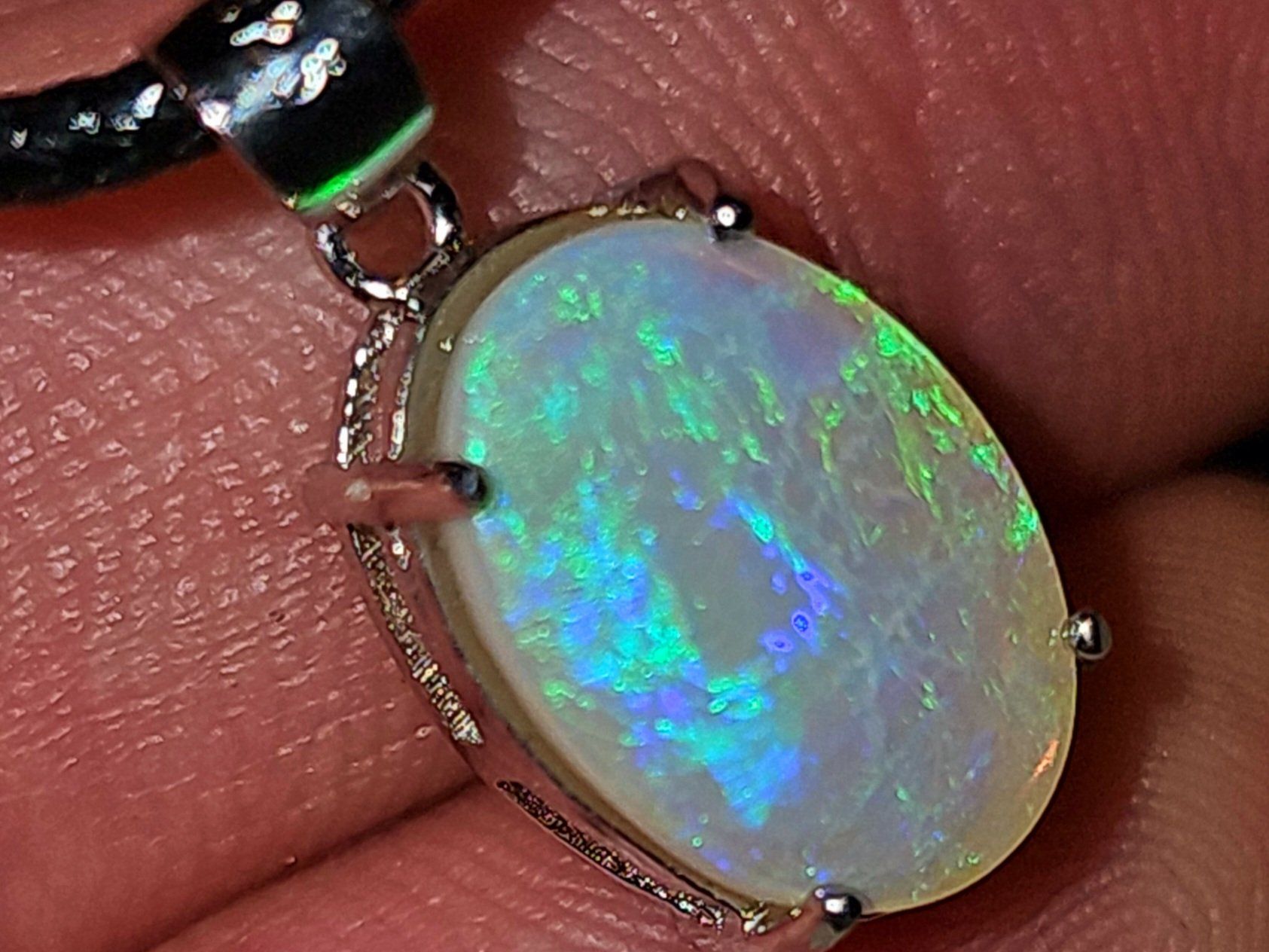 Pietre preziose: Natürlicher Australischer Flashfire Opal – Nuovo e nell'imballaggio originale da Uerkheim venduto da Winwinner 2