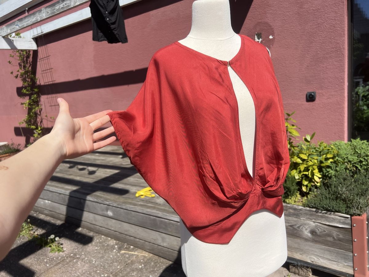 Camicette: Blusenoberteil rot – Usato da Zürich venduto da san_5ywy 1