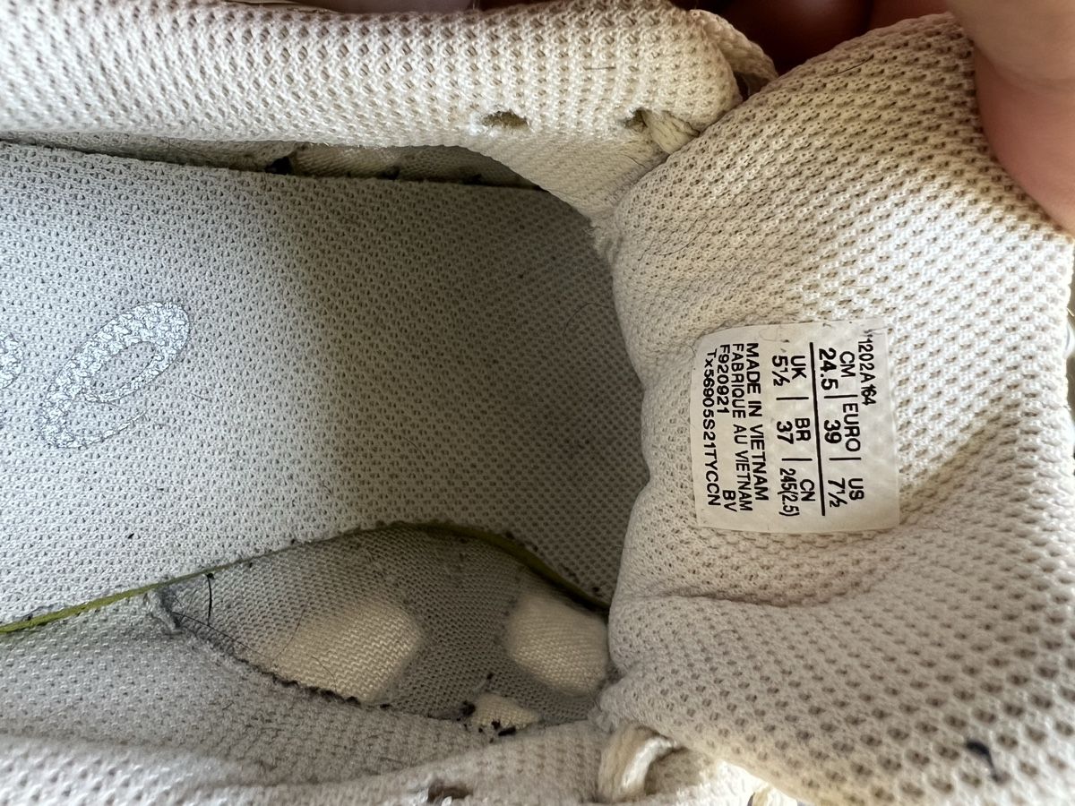 Asics Damenschuhe: Asics taille 39 – Gebraucht aus Lausanne von Papi_Turlup 4