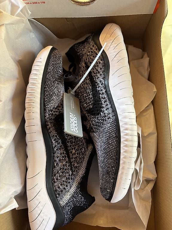 Nike Scarpe da donna: Damen NIKE FREE Runningschuh - 39 – Nuovo e nell'imballaggio originale da Alvaneu Dorf venduto da chl_2jfq