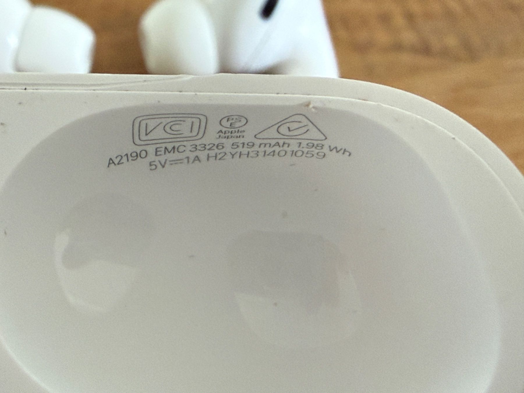 Apple Cuffie: APPLE AirPods Pro 1 – Usato da Lausanne venduto da Nine1982 2