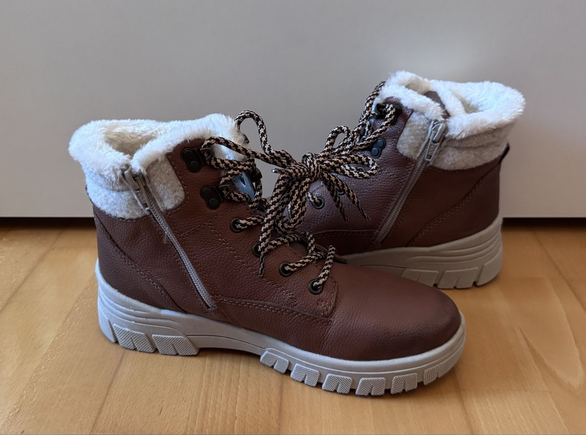 Scarpe da donna: Remonte Winterstiefel, braun, Gr. 38 - Warm & bequem – Usato da Wallisellen venduto da Sue04 2