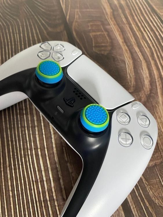 Controller: PS5 Controller Grips / Noppen (Blau/Grün) – Nuovo (secondo la descrizione) da Niederwil SO venduto da BlueSonic 1