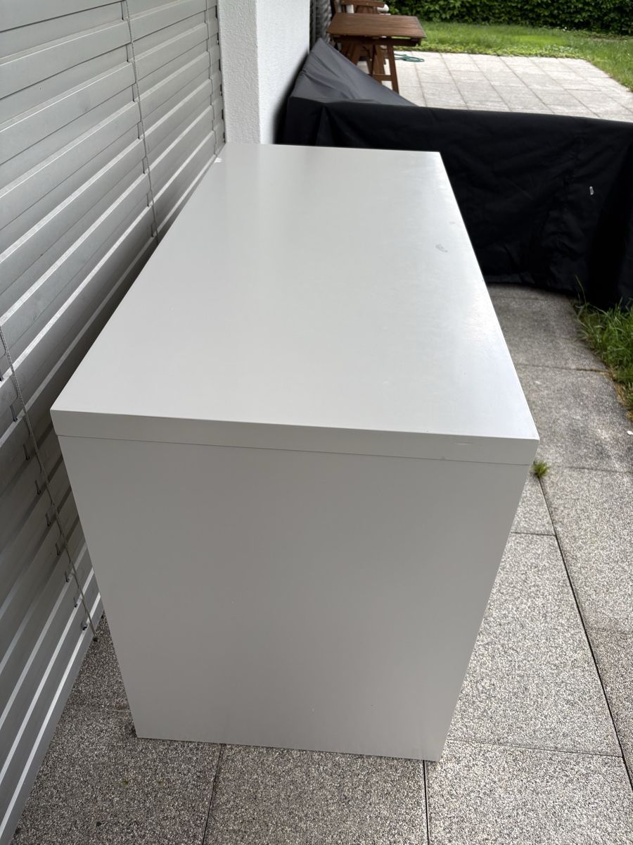 Bureaux: White Desk Good Condition 120cm width – Neuf (Voir description) à Küsnacht ZH par las_w8st 2