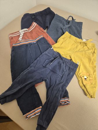 Kleiderpaket Gr. 80/86