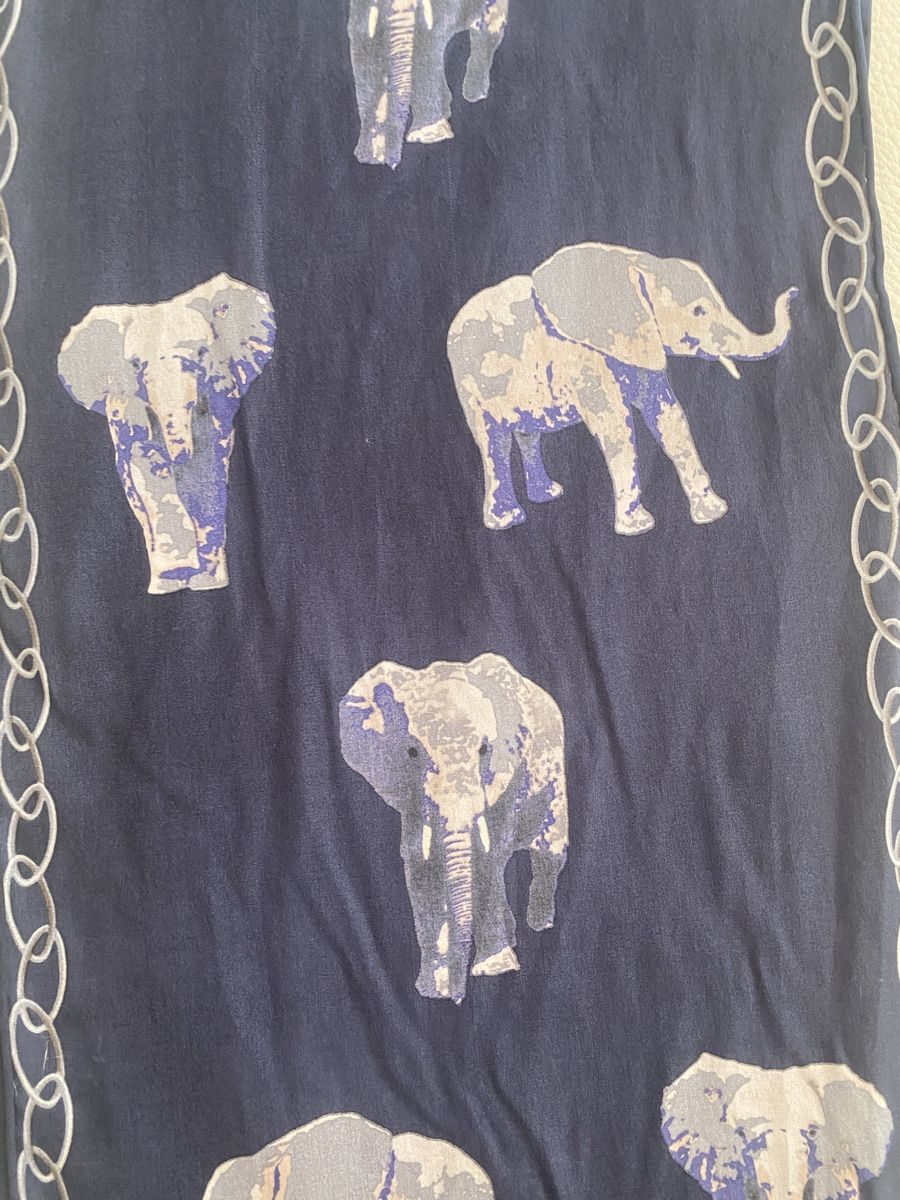 Foulard & Sciarpe: Seiden Schal 🌸 – Usato da Opfikon venduto da Luis144 1