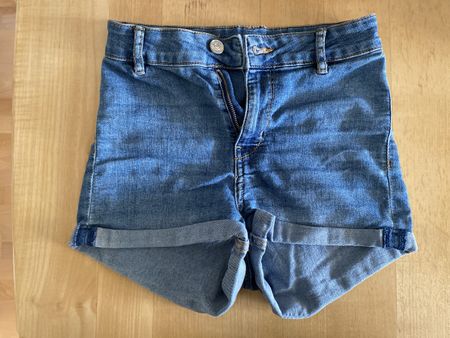 Kurze Jeans Mädchen Gr. 152