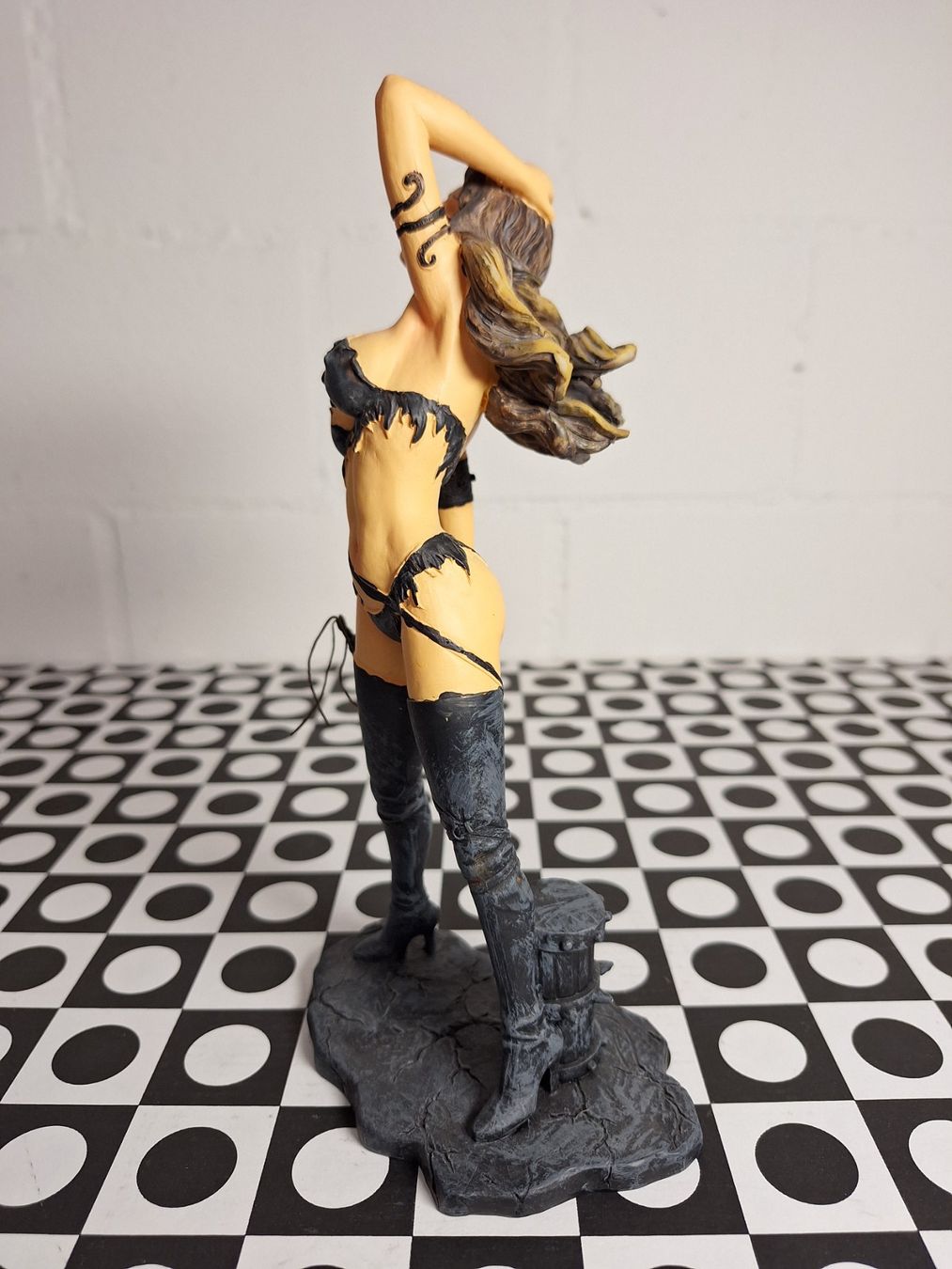 Statuette: Erotik Figur – Usato da Niederhasli venduto da ZZoki