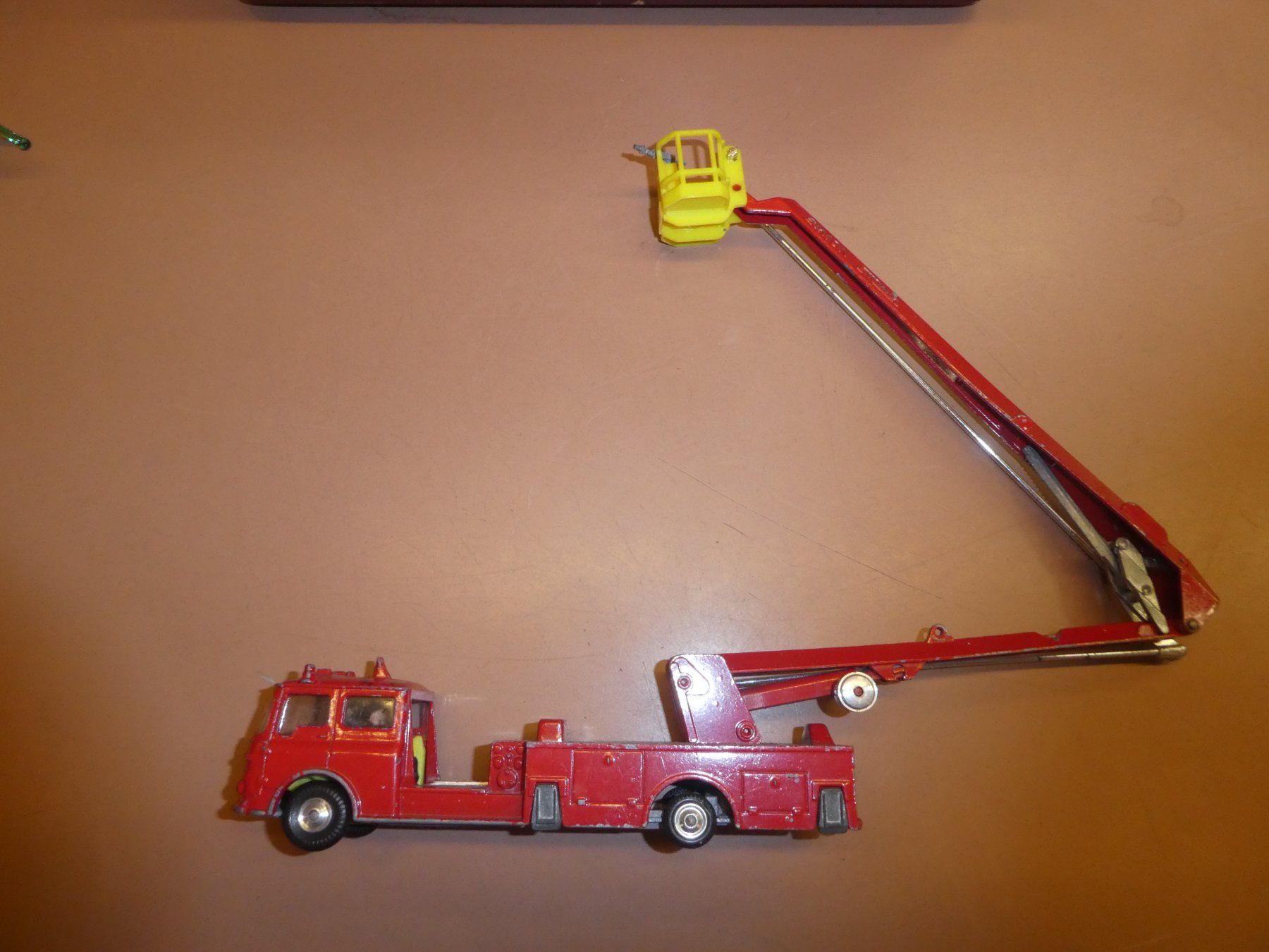 Corgi Toys Modellini d'auto: Major Feuerwehrauto – Usato da Chur venduto da Diversico2010 1