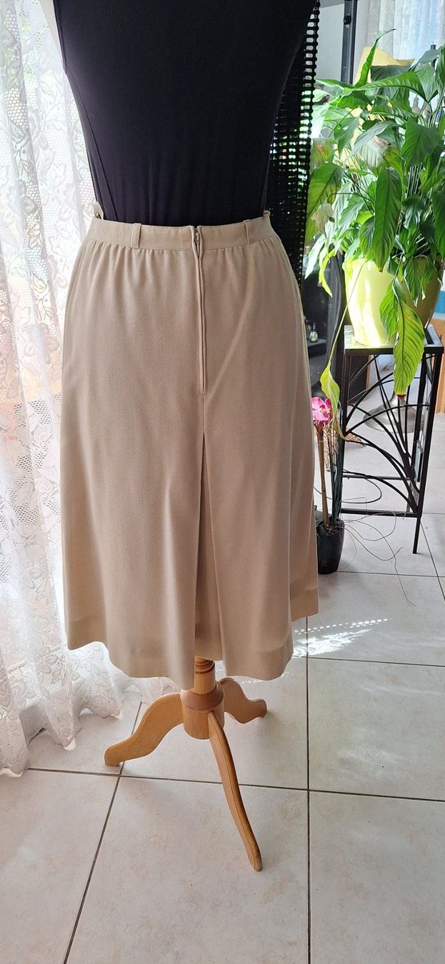 Röcke: Jupe beige Vintage 36 – Gebraucht aus St-Triphon von Jldr0 2