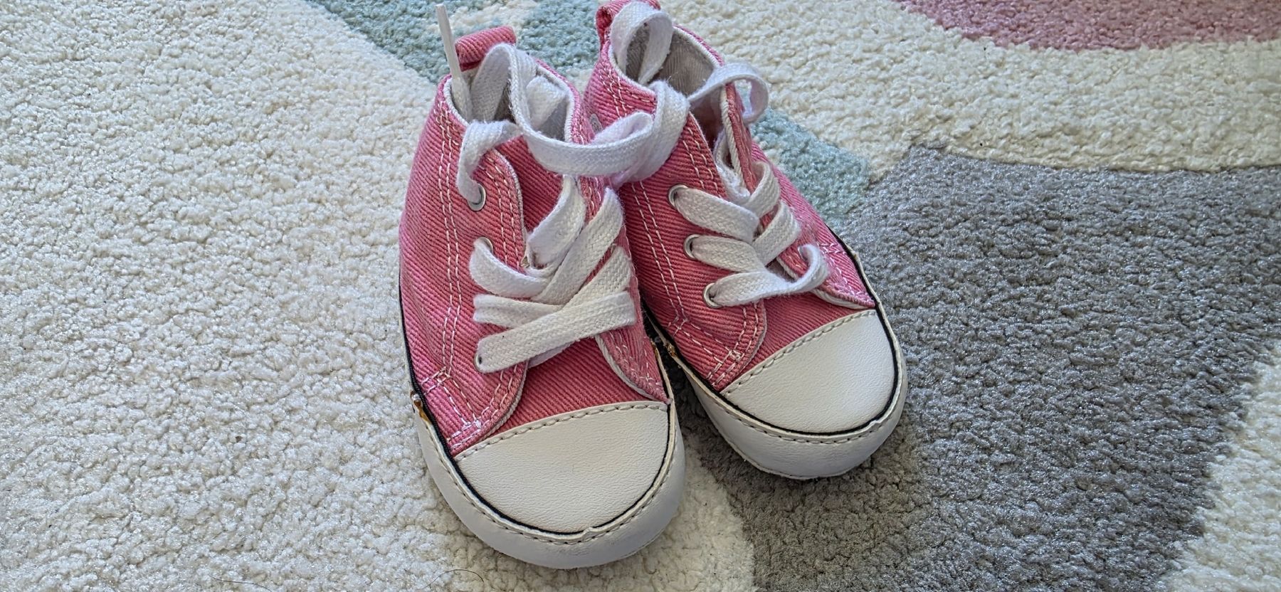 Converse Scarpe per ragazzi: Baby Converse rosa – Usato da Suhr venduto da Design_by_Debi