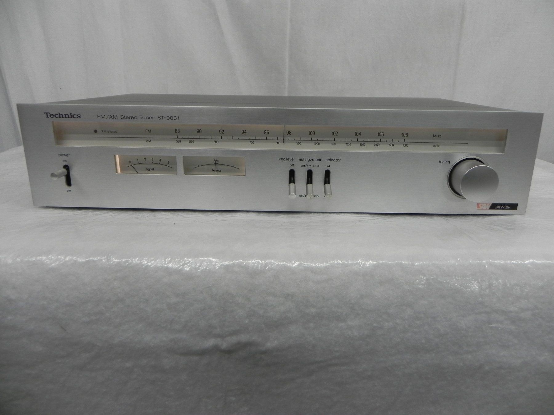 Technics Radio: Technics Tuner ST-9031 Revidiert Total Liquidation – Usato da Basel venduto da Life-Style-Art