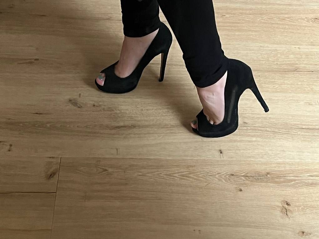 Scarpe da donna: Absatzschuhe schwarz Gr. 37, 12 cm – Usato da Berg TG venduto da LilBobaa 1
